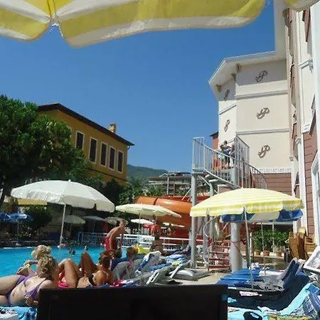 Primera & App Aparthotel